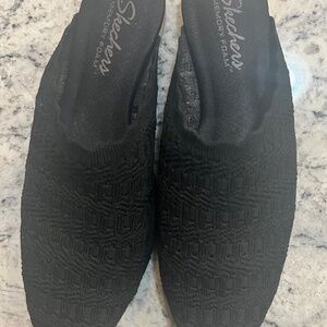 Sketchers Memory Foam Flat Mules